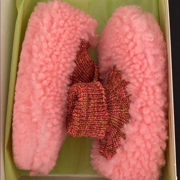 NEW PEPE INFANT FUZZY SLIPPER - Picture 3 of 5